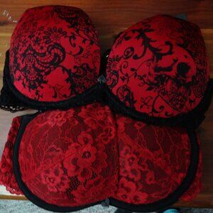 hot topic blackheart gothic bra lot 32 d 32d skull red lace